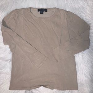 Dialogue women small cream shirt M